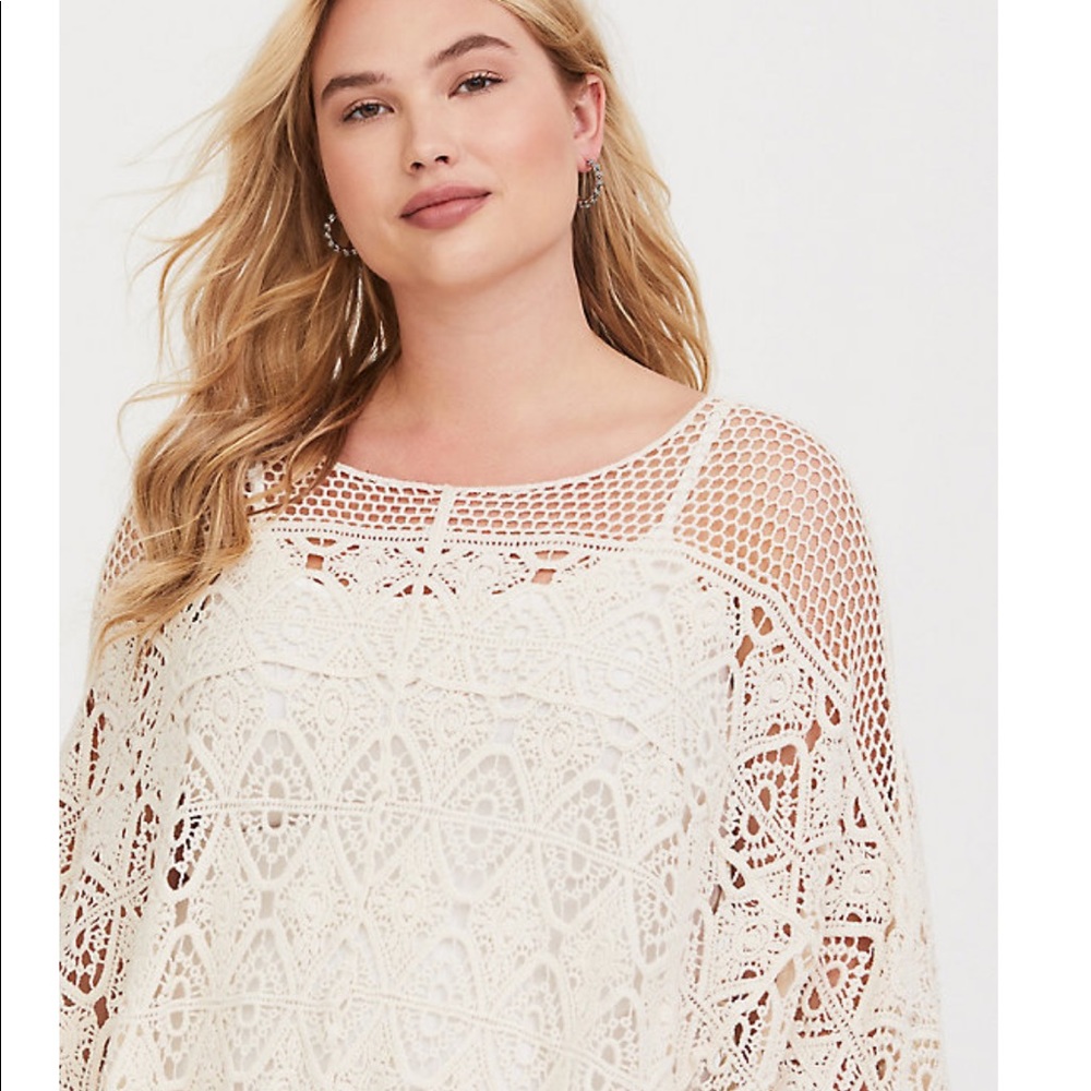 Torrid ivory crochet poncho soft - Picture 4 of 5